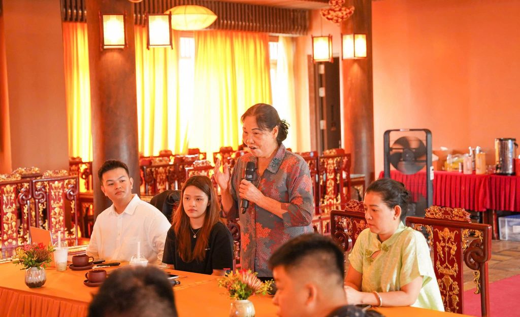 Gốm sứ Quang Vinh: Tinh hoa truyền thống gặp gỡ khoa học kỹ thuật 742876559 1349023590650683 3003694147272662059 n